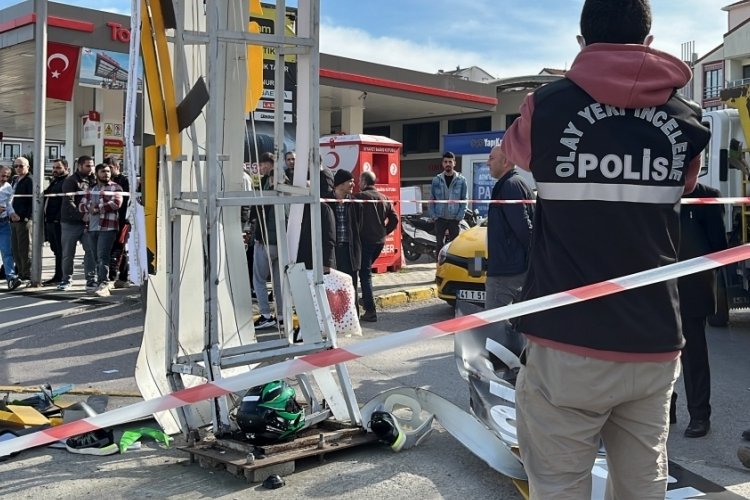 S&uuml;rat motosikletiyle &ouml;l&uuml;me b&ouml;yle s&uuml;rd&uuml;