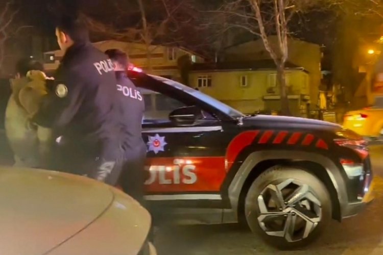 İstanbul'da iki grup arasında kavga: 1 polis yaralı, 3 g&ouml;zaltı