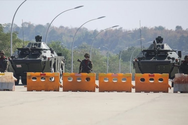 Myanmar'da gen&ccedil; kadınlara da zorunlu askerlik getirildi