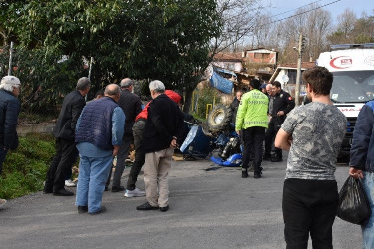 Sakarya'da patpat k&ouml;peğe &ccedil;arpmamak i&ccedil;in manevra yapınca yan yattı!
