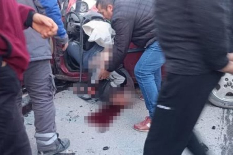 Kayseri'de kamyon ile hafif ticari ara&ccedil; &ccedil;arpıştı! Ortalık savaş alanına d&ouml;nd&uuml;