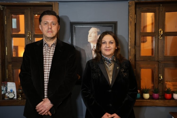 Nebi Hatipoğlu: Ge&ccedil;mişimize ve Osmanlı'ya yapılmış &ccedil;ok b&uuml;y&uuml;k bir terbiyesizliktir