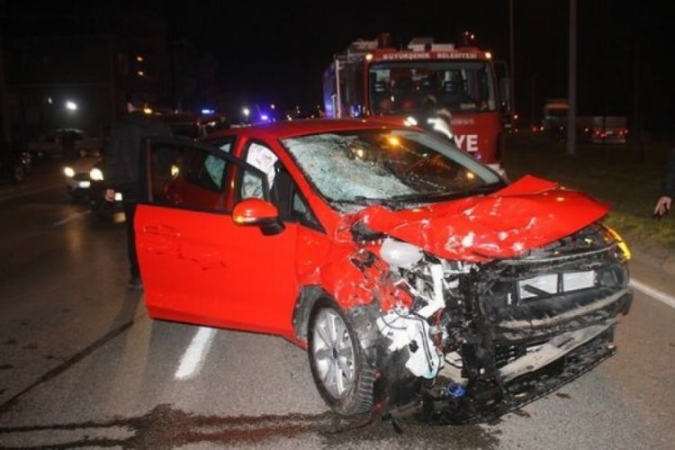 Samsun'da otomobille motosiklet &ccedil;arpıştı: 1 &ouml;l&uuml;, 3 yaralı