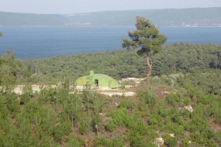 &Ccedil;anakkale'de 2'nci D&uuml;nya Savaşı'ndan kalma tarihi tabya kaderine terk edildi