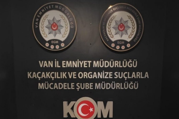 Van'da g&uuml;mr&uuml;k ka&ccedil;ak&ccedil;ılığı operasyonu