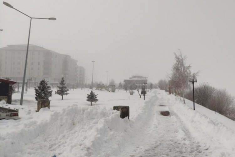 Ardahan buz kesti: Sıcaklık eksi 17,6'ya d&uuml;şt&uuml;