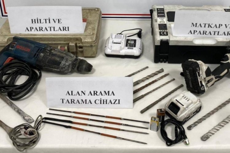 Yozgat'ta ka&ccedil;ak kazı yapan 4 ş&uuml;pheliye su&ccedil;&uuml;st&uuml;