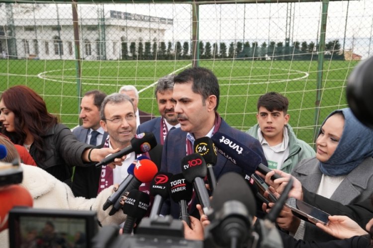 Murat Kurum, se&ccedil;im &ccedil;alışmalarına Pendik'te devam etti