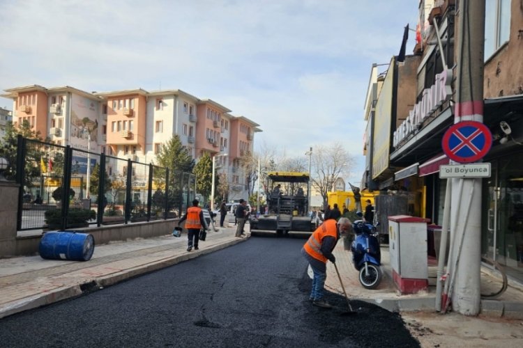Bursa'da asfalt mesaisi hız kesmiyor