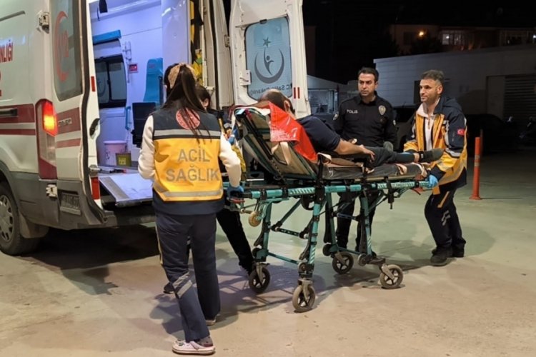 Bursa'da markette kavga &ccedil;ıktı! 1 yaralı
