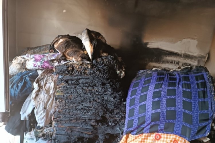 Hakkari'de toprak evde &ccedil;ıkan yangın, kontrol altına alındı