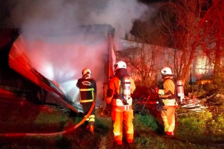 D&uuml;zce'de ardiyede yangın