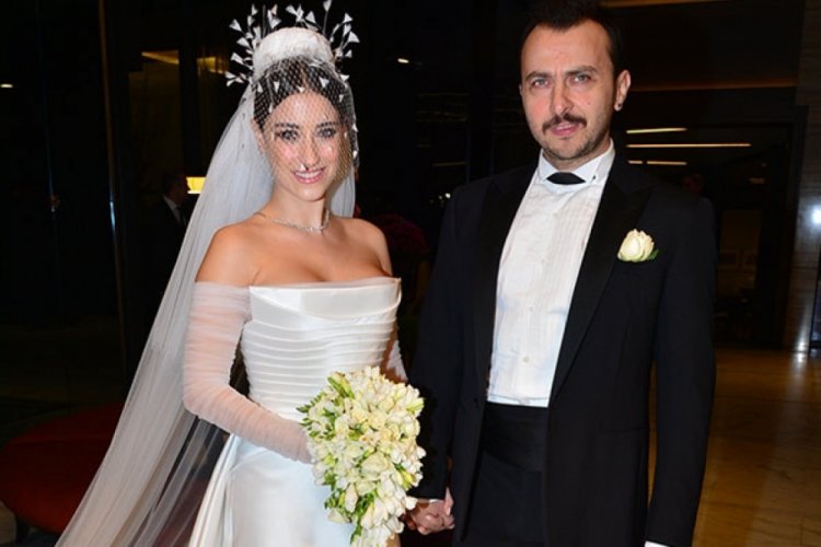 Hazal Kaya kızının y&uuml;z&uuml;n&uuml; ilk kez g&ouml;sterdi!