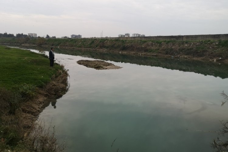 Kırmızı akan Berdan Nehri normale d&ouml;nd&uuml;
