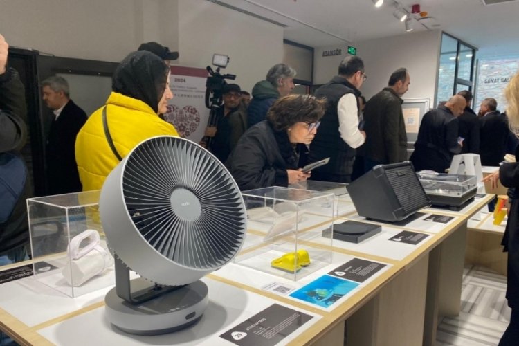 'D&uuml;nden Bug&uuml;ne 100 Japon Tasarımı' sergisi ziyarete a&ccedil;ıldı