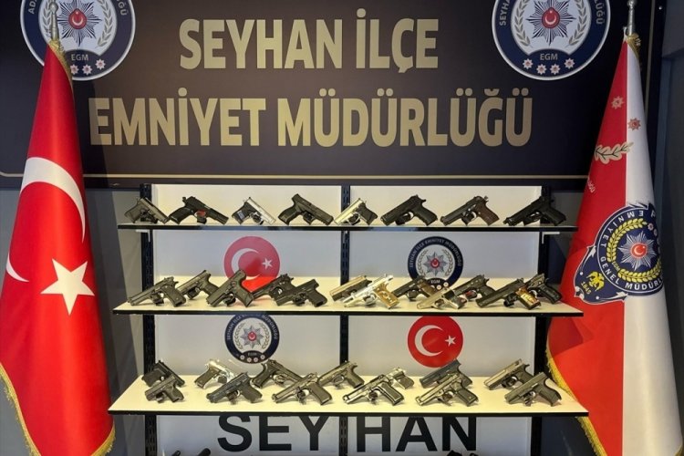 Adana'da ruhsatsız 53 silah ele ge&ccedil;irildi