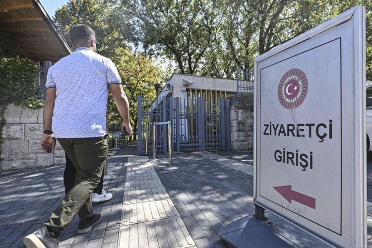 TBMM'ye yeni kapı: Sadece ziyaret&ccedil;iler giriş yapabilecek