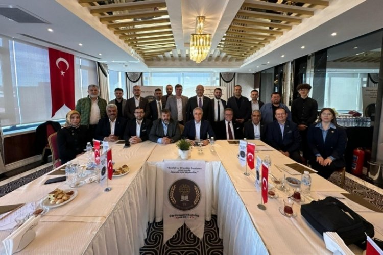 TR D&uuml;ş&uuml;nce Kul&uuml;b&uuml; Ankara Programını ger&ccedil;ekleştirdi