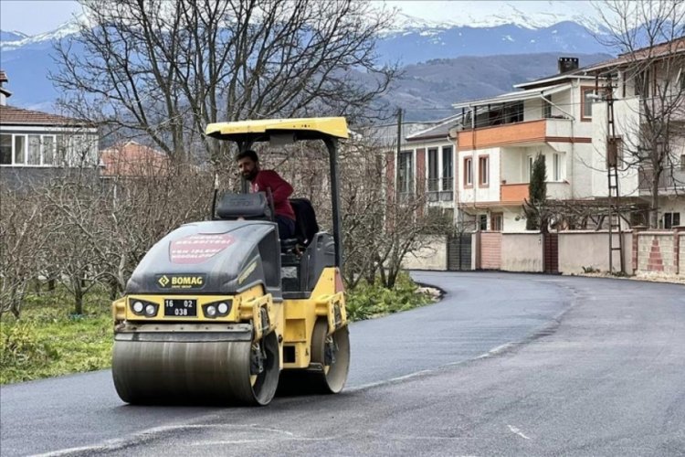 Bursa İneg&ouml;l'de bağlantı yolu asfaltla kaplandı