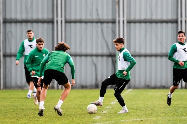 Bursaspor, Ankara Demirspor ma&ccedil;ı hazırlıklarına devam etti