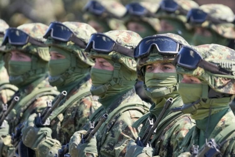 Kosova Başbakanı'ndan "Sırbistan, &uuml;lkemizi işgal etme olasılığını a&ccedil;ık bırakmak istiyor" değerlendirmesi