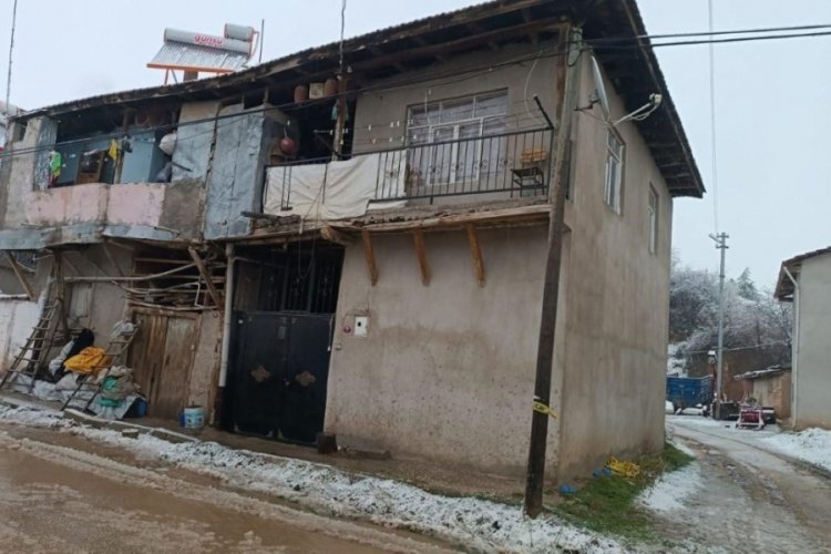 Isparta'da pencereden d&uuml;şen yaşlı adam hayatını kaybetti