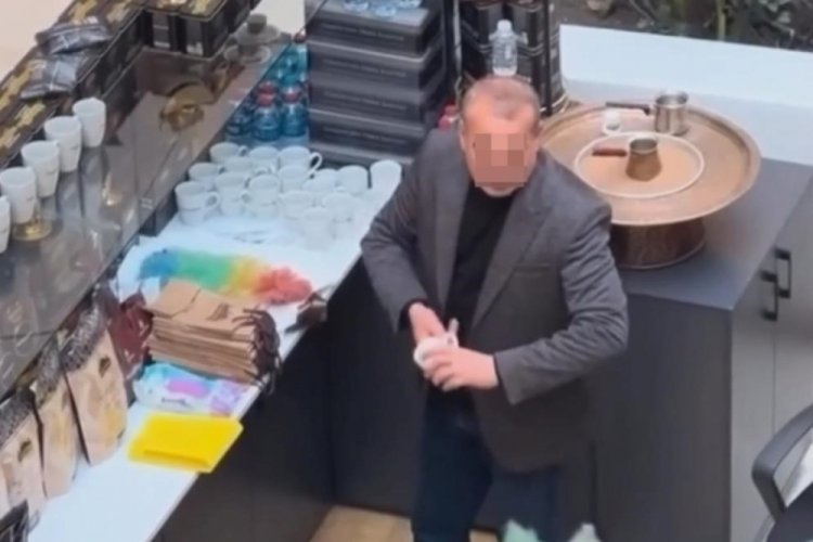 Edirne'de kahve fincanlarını t&uuml;k&uuml;r&uuml;kle temizleyen işletmeci serbest bırakıldı