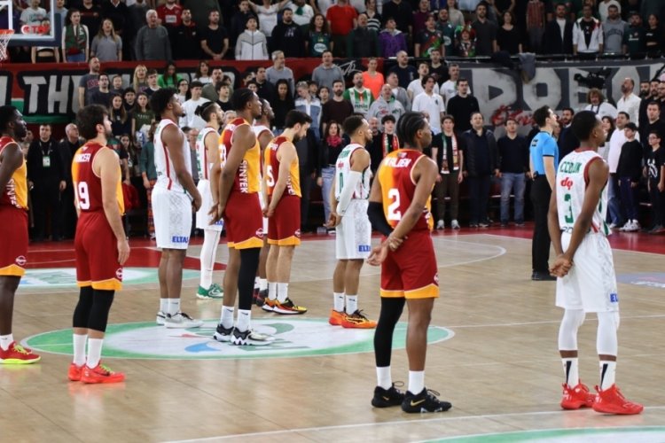 P. Karşıyaka, Galatasaray'ı mağlup ederek D&ouml;rtl&uuml; Final'e katılma hakkı kazandı