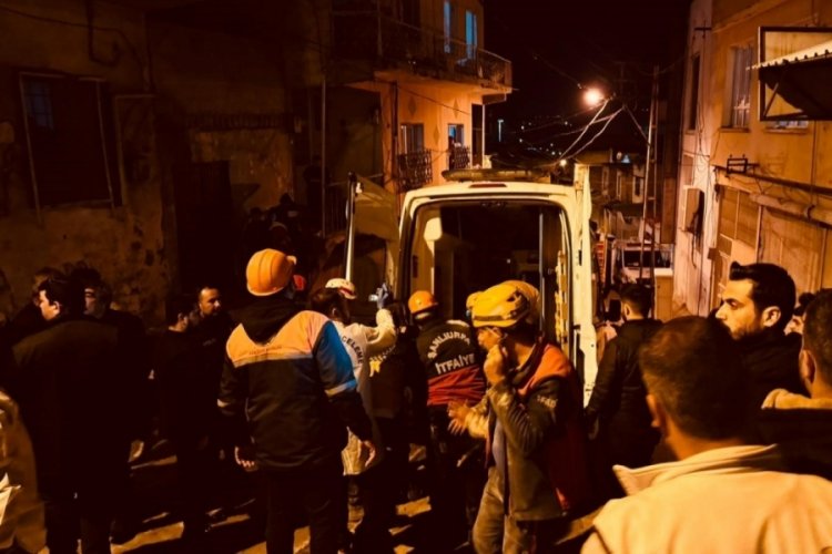 Şanlıurfa'da enkaz altında kalan adamın cansız bedenine ulaşıldı
