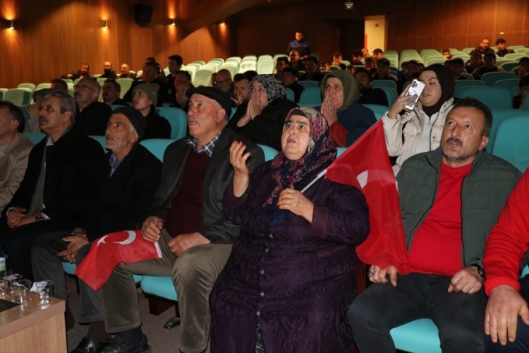 Rıza Kayaalp'in final maçını sinemada izlediler