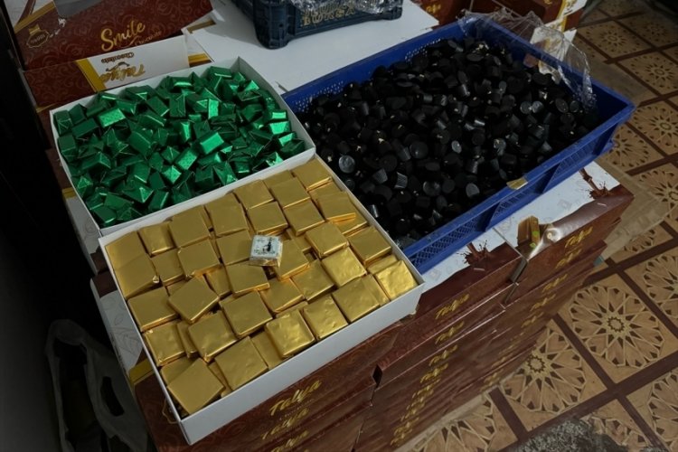Bursa'da &ccedil;ikolata imalathanesine operasyon d&uuml;zenlendi!