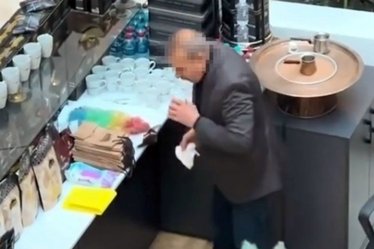 Edirne'de fincanları t&uuml;k&uuml;rerek temizleyen işletmecinin ifadesi ortaya &ccedil;ıktı!