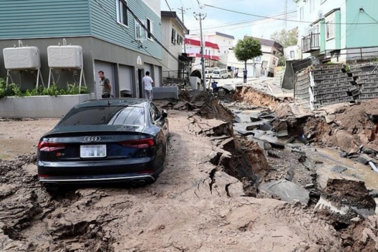 Japonya'da meydana gelen depremlerde &ouml;l&uuml; sayısı 241'e &ccedil;ıktı
