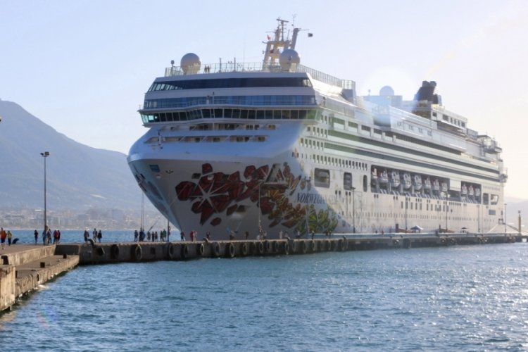 Kruvaziyer turizminde gemi sayısı y&uuml;zde 20, yolcu y&uuml;zde 52,6 arttı