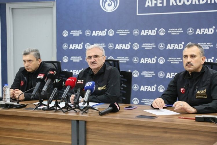 Meteorolojinin Antalya i&ccedil;in uyarısı 'turuncu'dan 'yeşil'e d&ouml;nd&uuml;