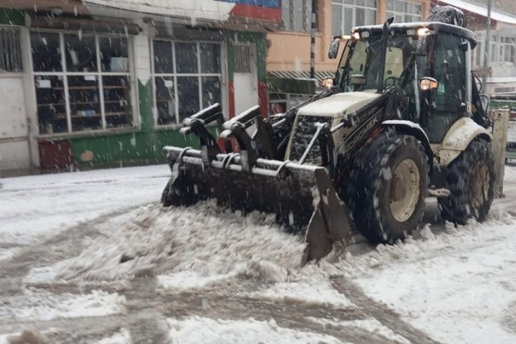 Tunceli'de kar yağışı etkili olmaya başladı