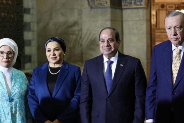Cumhurbaşkanı Erdoğan, Sisi ile birlikte İmam Şafi T&uuml;rbesi'ni ziyaret etti