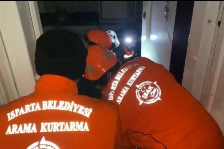 Antalya'da sel afetinin ardından Isparta Belediyesi de harekete ge&ccedil;ti