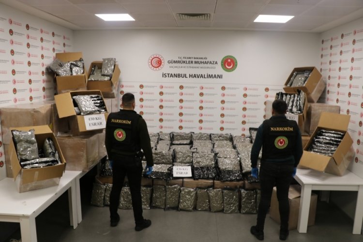 İstanbul ve Kapıkule'de uyuşturucu, Hamzabeyli'de ka&ccedil;ak &ccedil;ay yakalandı