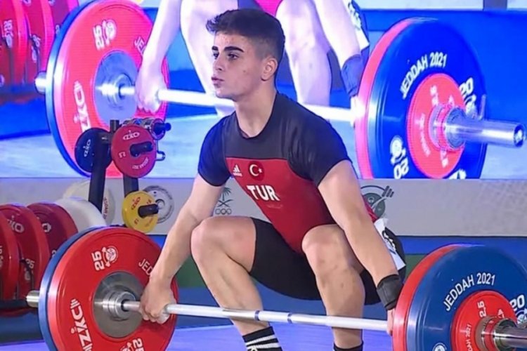 Avrupa Şampiyonası'nda altın madalya kazanan Kaan Kahriman kimdir? Kaan Kahriman nereli ve ka&ccedil; yaşında?