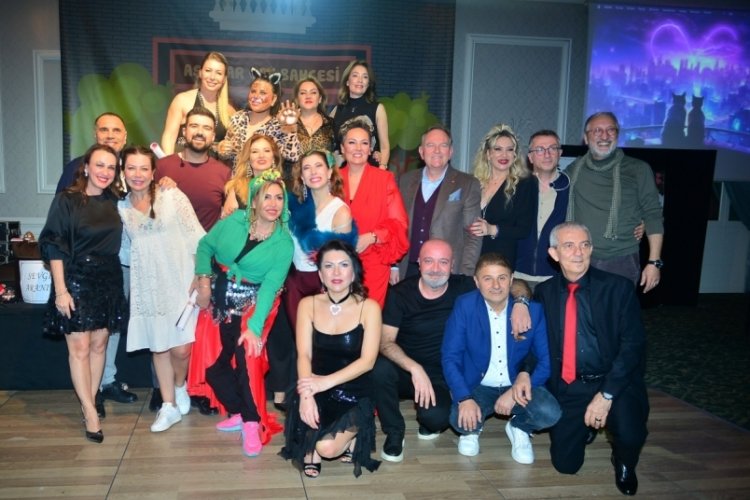 Bursa BUSADER'den 'AŞKSADER' gecesi