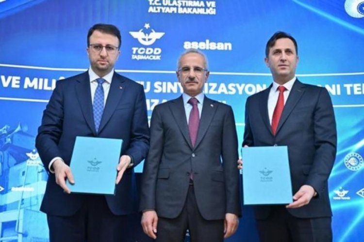Bakan Uraloğlu: Y&uuml;ksek hızlarda emniyetli tren s&uuml;r&uuml;ş&uuml; sağlayacağız