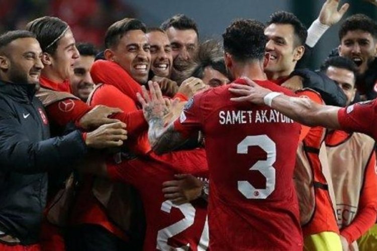 A Milli Futbol Takımı, FIFA sıralamasında 2 basamak y&uuml;kseldi