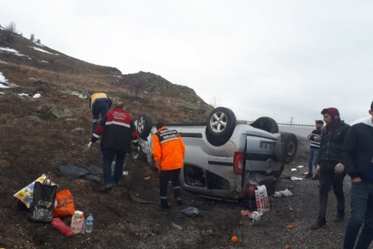 Sivas'ta kaza yapan ara&ccedil; ters d&ouml;nd&uuml;!