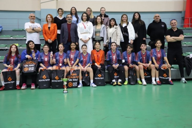 Yıldırım MTAL Kız Futsal Takımı Bursa 2.si oldu