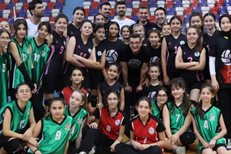 Yarının Sultanları, bu yılki yolculuğuna Zonguldak'ta başladı