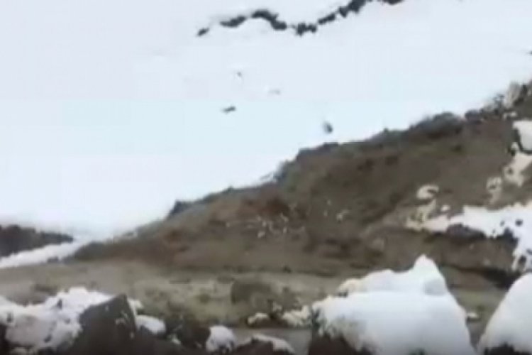 Hakkari'de heyelan meydana geldi!