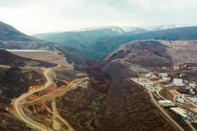 Erzincan'daki madeni inceleyen uzmanlar: Siyan&uuml;r a&ccedil;ısından şu an risk yok