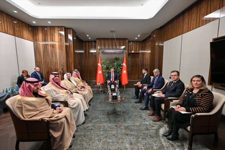 Cumhurbaşkanı Yardımcısı Yılmaz, Suudi Arabistanlı bakanlarla g&ouml;r&uuml;şt&uuml;