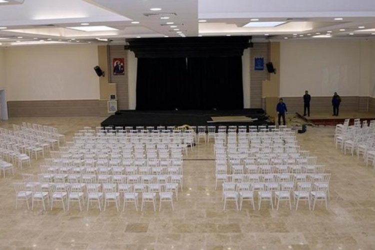 Kimsenini evlenmek istemediği tarih: D&uuml;ğ&uuml;n salonlarının y&uuml;zde 99'u boş